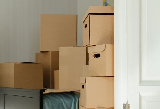 Garde meuble cartons stockage déménagement - Aux Déménageurs Méditerranéens Toulon (83)